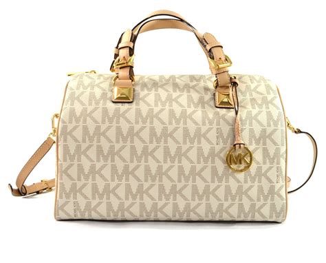 Michael Kors Grayson Large Signature 